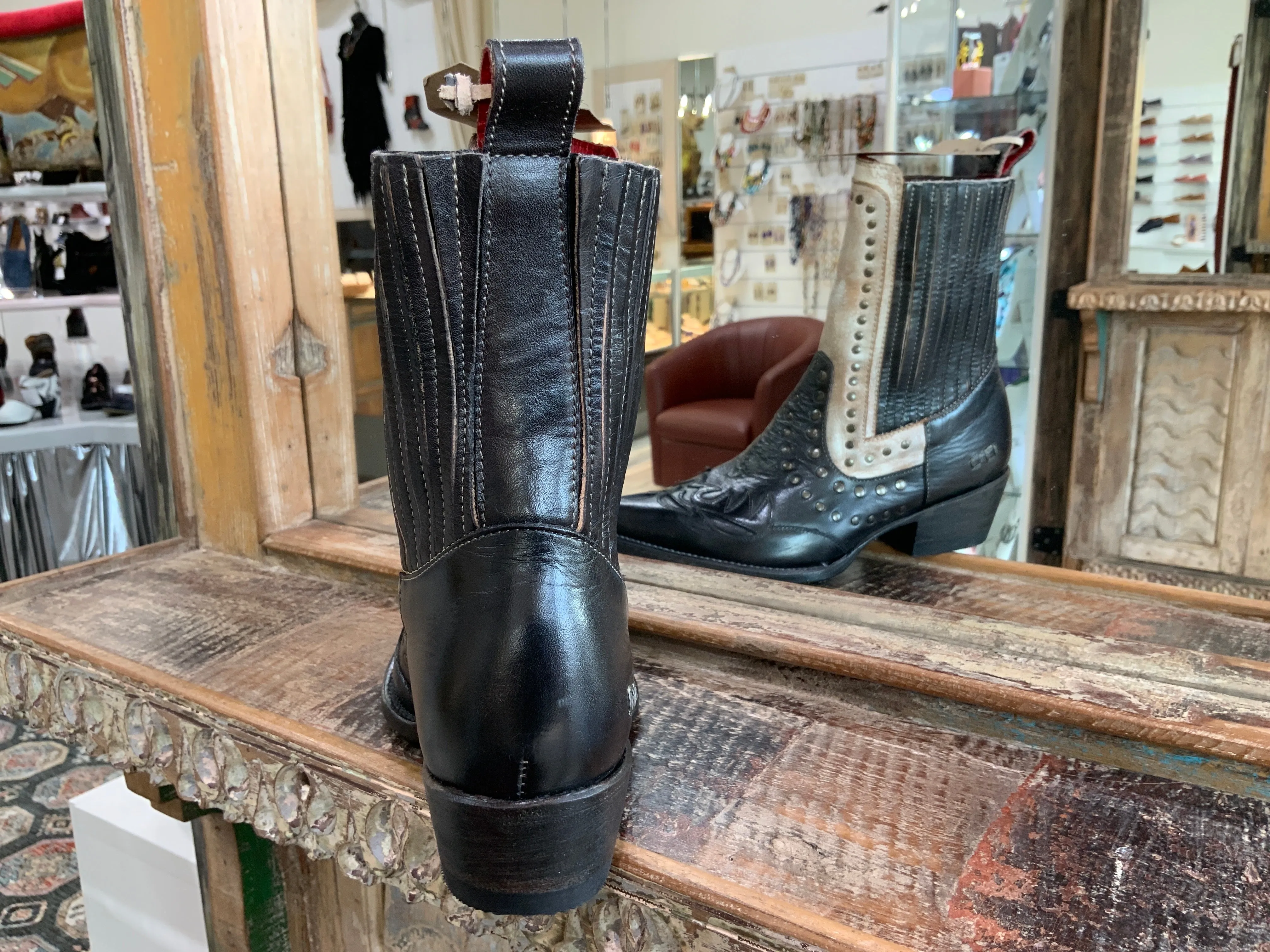 BedStu Leather Raise Boot