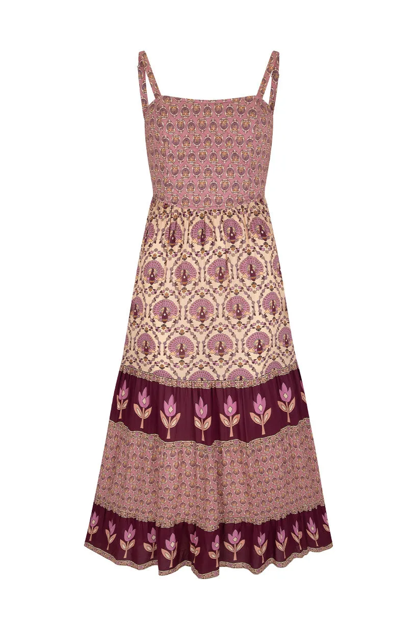 Château Quilted Strappy Maxi Dress