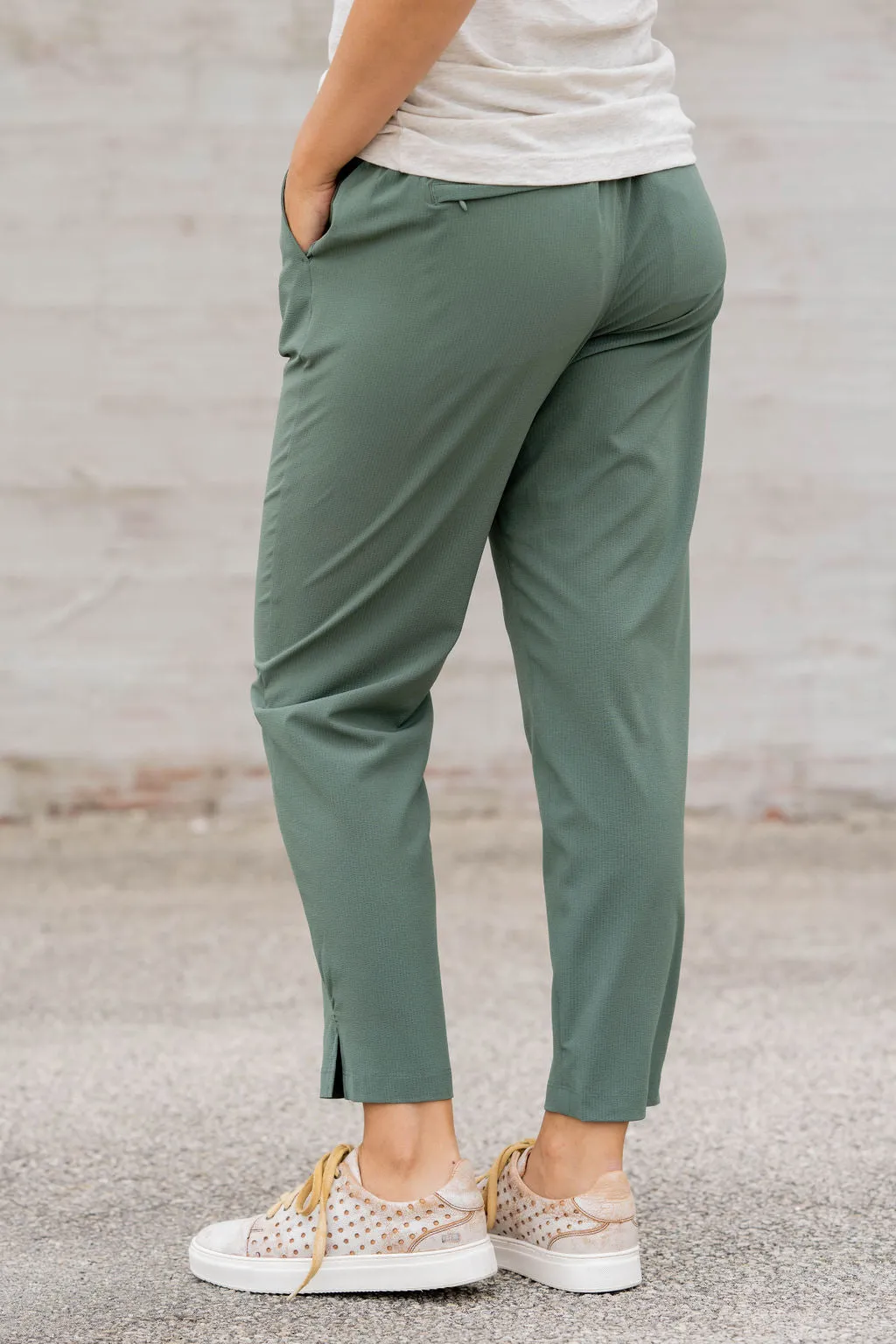 Lightweight Side Slit Pants