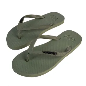 Natural rubber flip flops